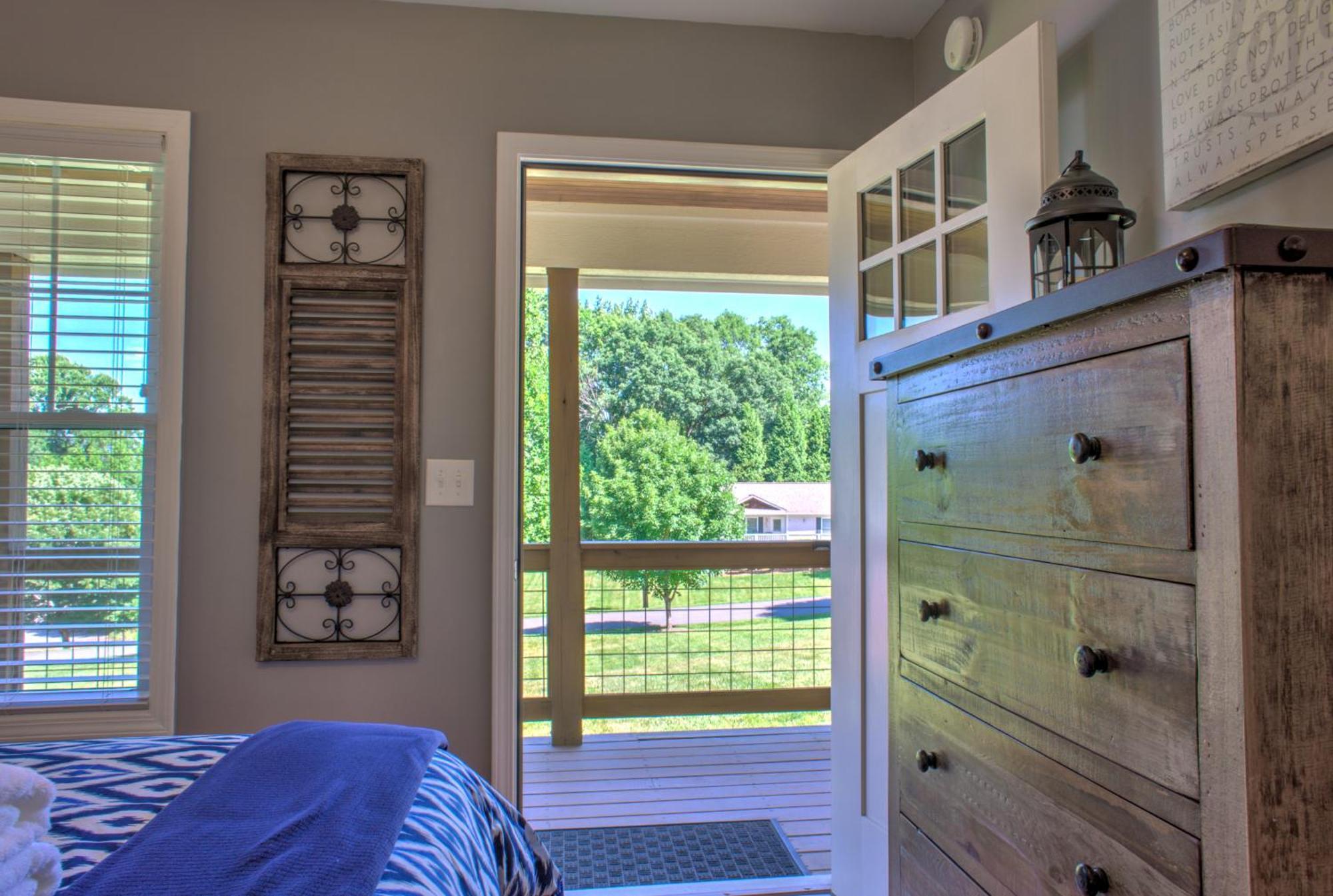 Dogwood Blossom Cottage Ешвілл Екстер'єр фото